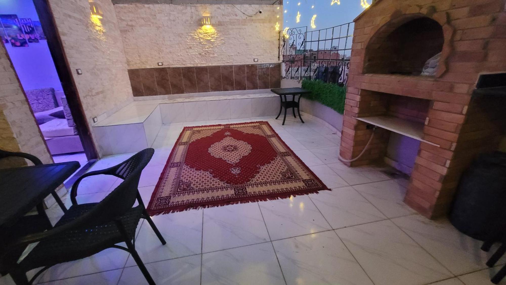 استديو غرفة نوم و ريسبشن و روف تراس * Cairo